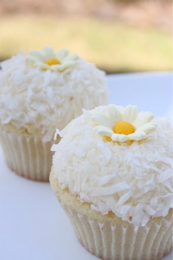 Lemon_Coconut_Cupcakes
