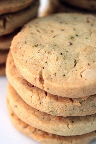 Post image for Rosemary Pine Nut Cookies